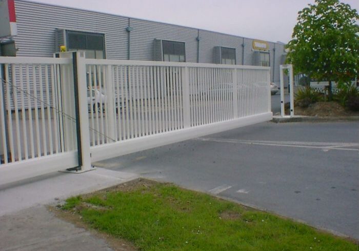 Cantilever gate at Dennehy's Commercials