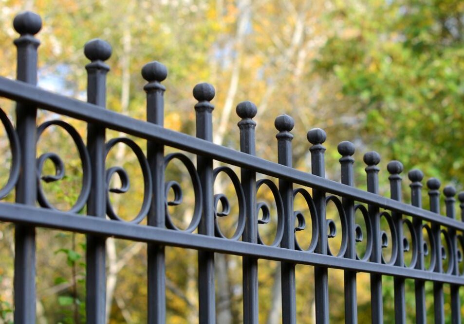 Image,Of,A,Beautiful,Decorative,Cast,Iron,Wrought,Fence,With